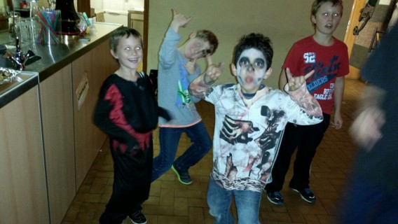 HP_2014_HalloweenKids03